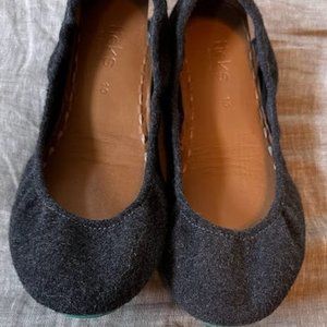 Greystone Tieks Size 10